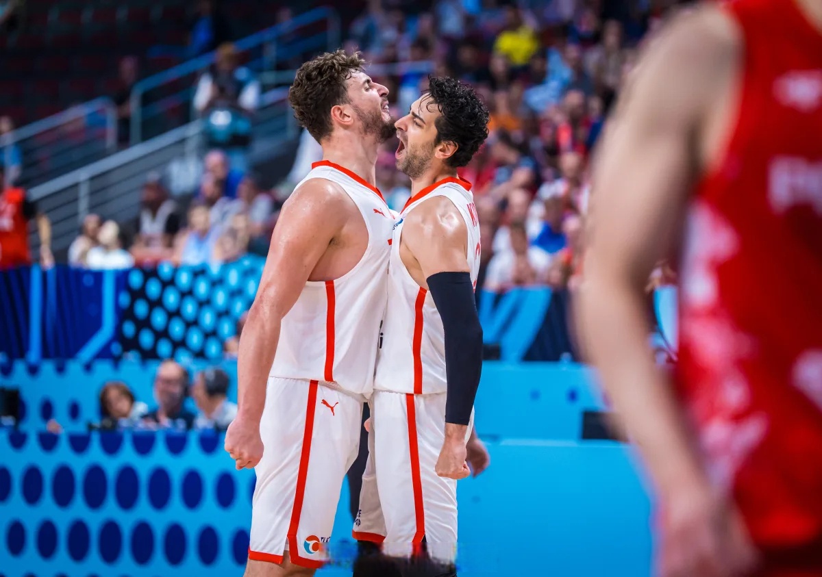 买球app-欧洲杯篮球比赛精彩纷呈，球迷热情高涨的简单介绍